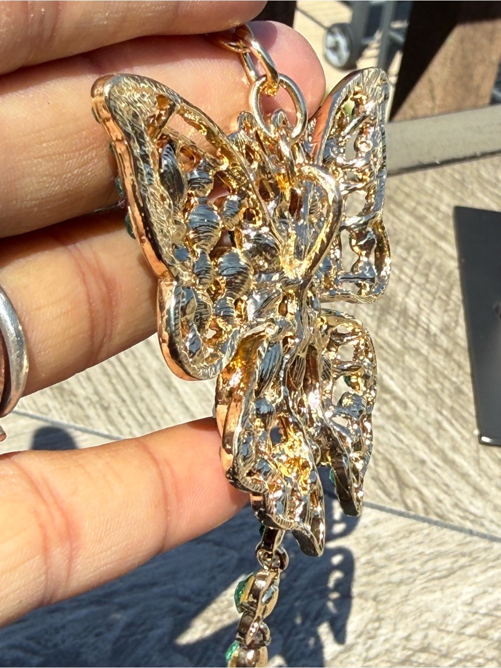 NWT Gold Butterfly Brooch with Emerald Green Crystals - Women Jewelry - Picture 7 of 7